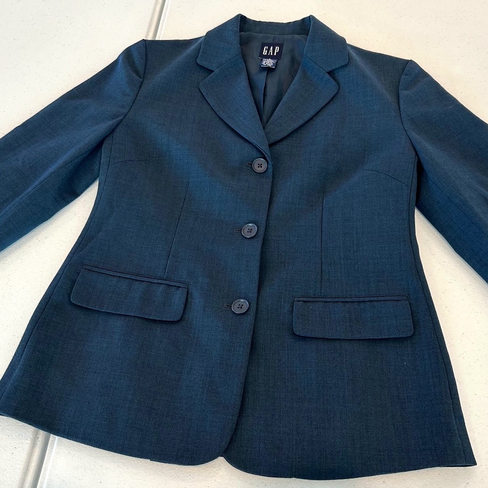 Nice blue blazer by the Gap